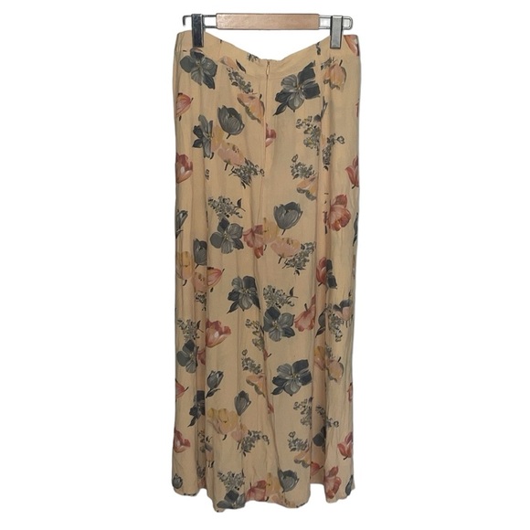 Floral Flowy Midi Skirt - Picture 3 of 9